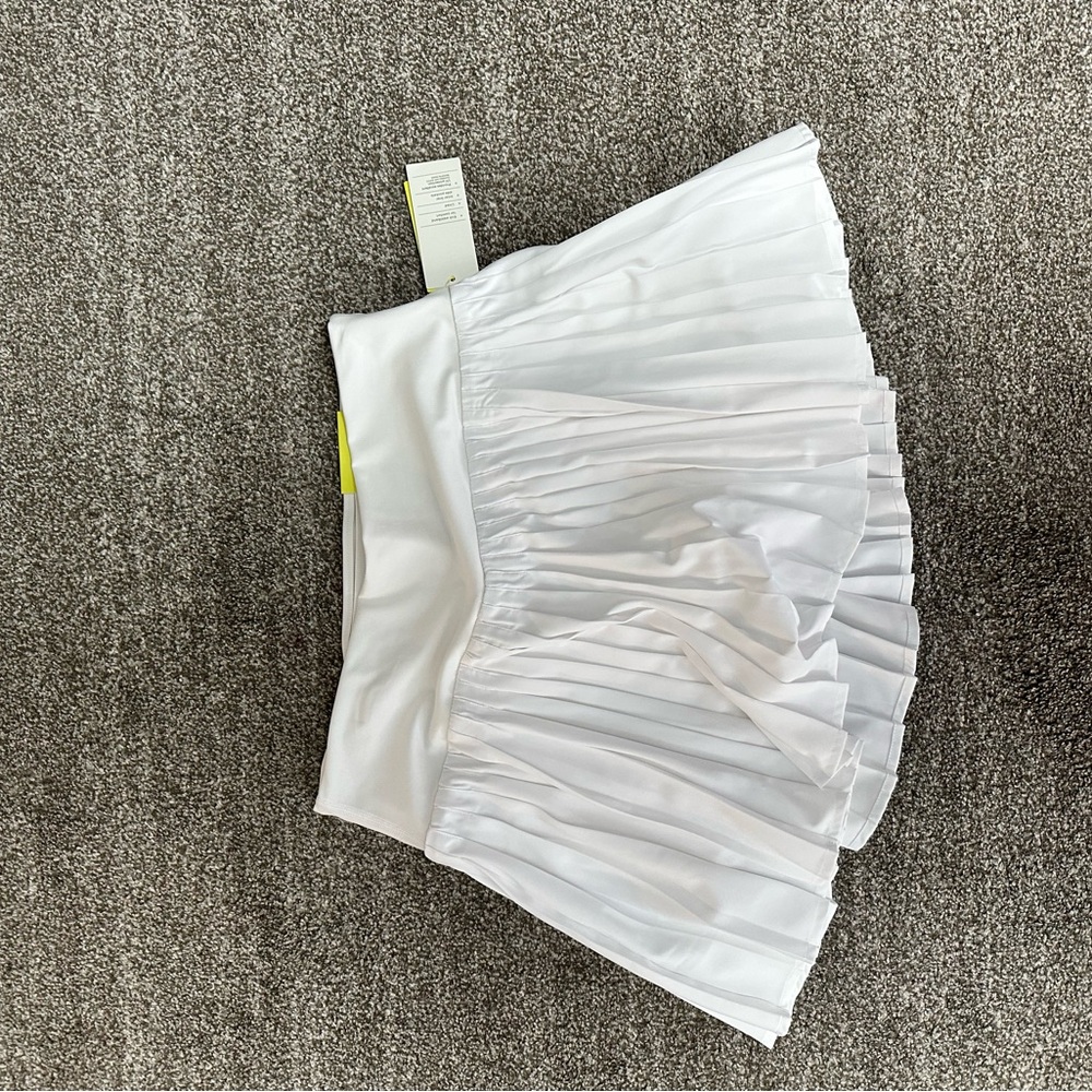 All in Motion white Pleated Skort 
NWT
